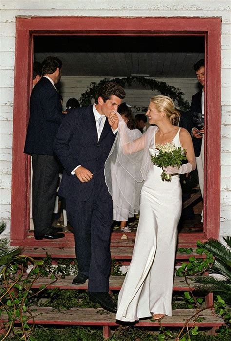 carolyn bessette jfk jr wedding.